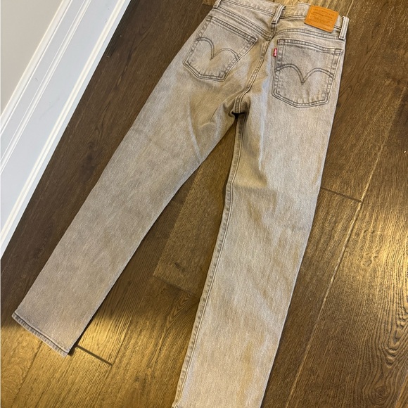 Levi’s Wedgie Straight Jeans - Picture 3 of 4